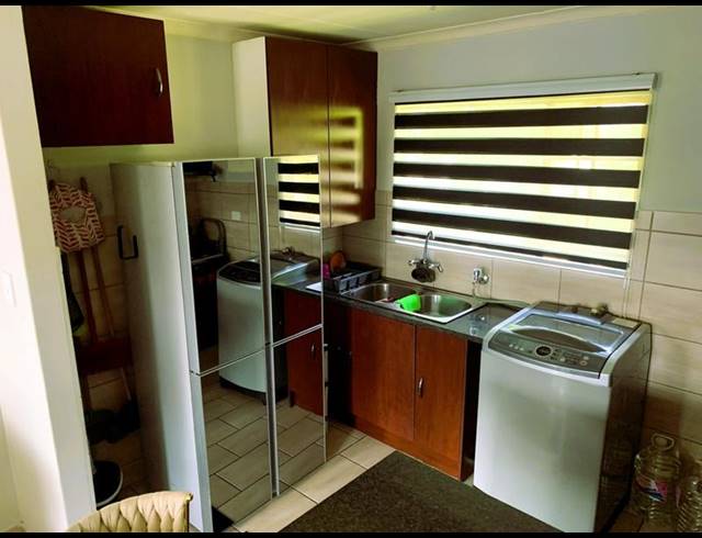 2 BEDROOM COMPLEX FOR SALE IN BOKSBURG WEST